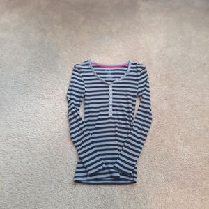 No boundaries long sleeved top